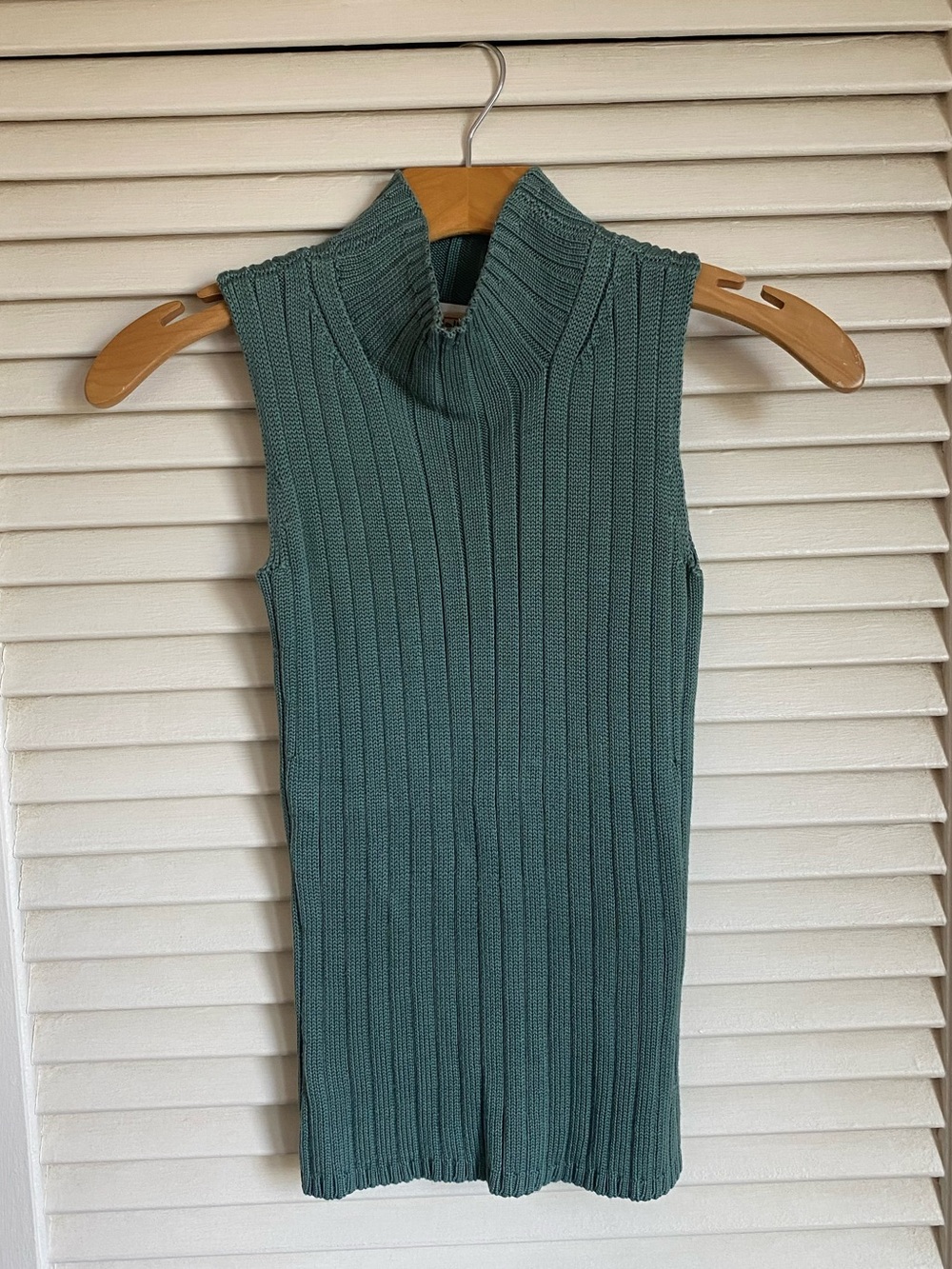 Talbots 100% Silk Teal Mock-Neck Knit Sleeveless Sweater